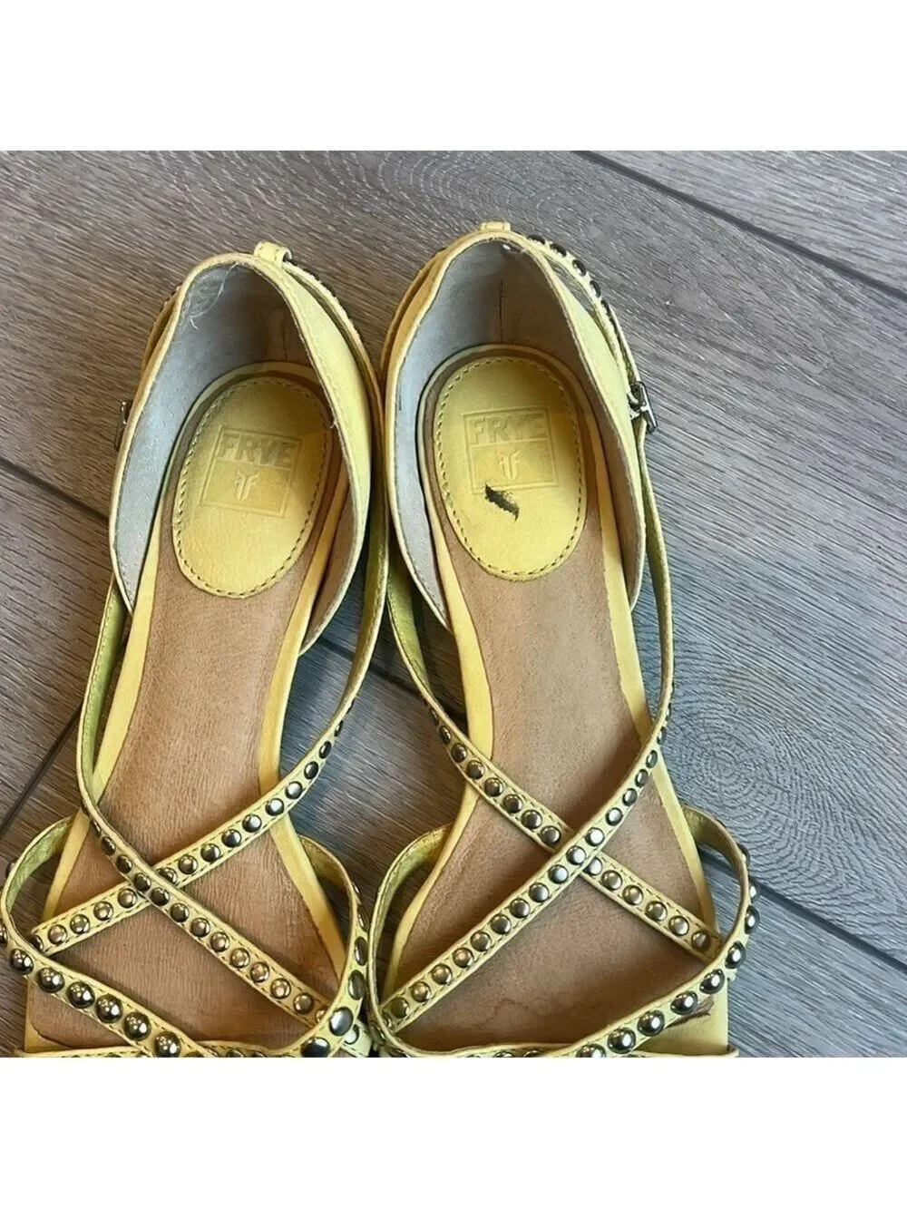 Frye Margot yellow studded leather cross strap sandals size 9